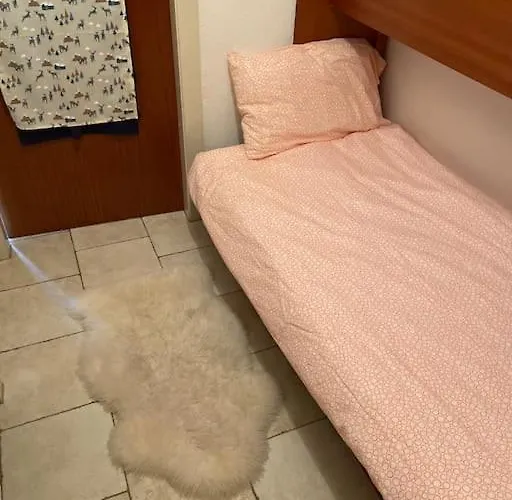 Sunny Swiss Mountain In Centre By Jolidi アパート *