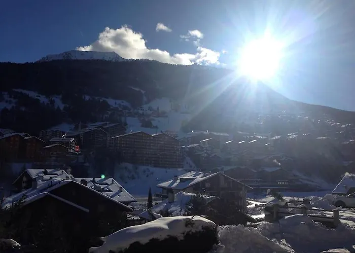 Sunny Swiss Mountain In Centre By Jolidi * ナンダ